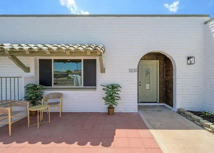 Serene Desert Getaway W/ Backyard Near Asu Campus! Ferienhaus Tempe