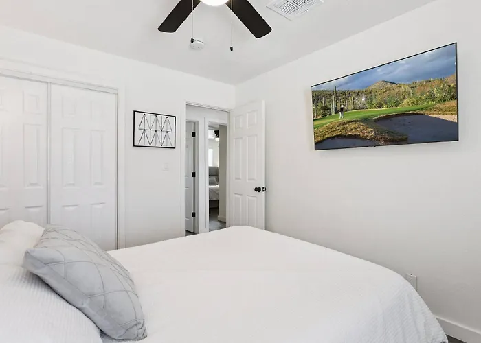 Ferienhaus Serene Desert Getaway W/ Backyard Near Asu Campus! *
