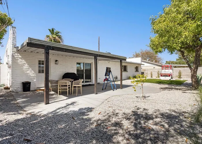 Serene Desert Getaway W/ Backyard Near Asu Campus! Ferienhaus