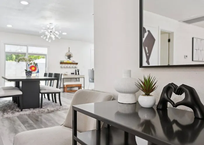Ferienhaus Serene Desert Getaway W/ Backyard Near Asu Campus! *